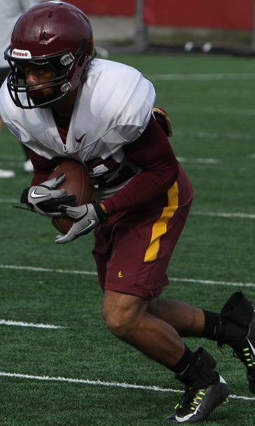 Gophers RB Edwards works to be pass-catching threat
